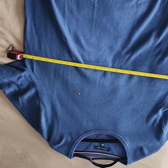 Sweater or dress - you decide how you want to wear it - Picture 3 of 4